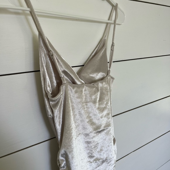 Lucy in the sky silver ruched dress - Picture 5 of 5